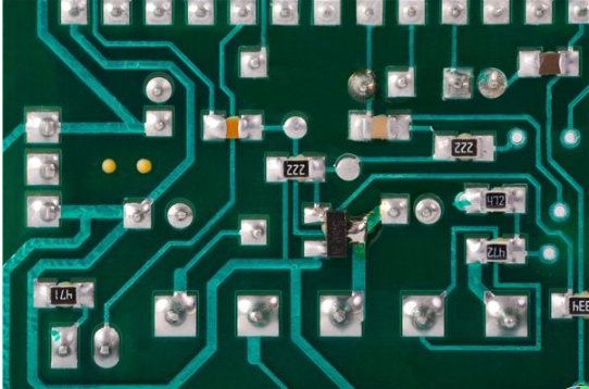 改進梯形電路板和干膜電路板的問題