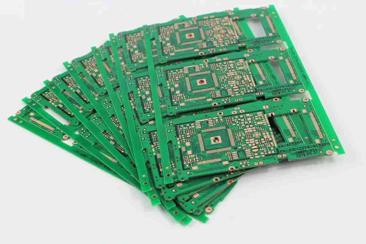 ?為PCB制造商提供數模混合信號PCB設計