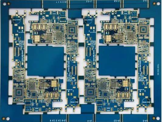 分享并解釋如何在 PCB 設計中構建多層 PCB 堆棧